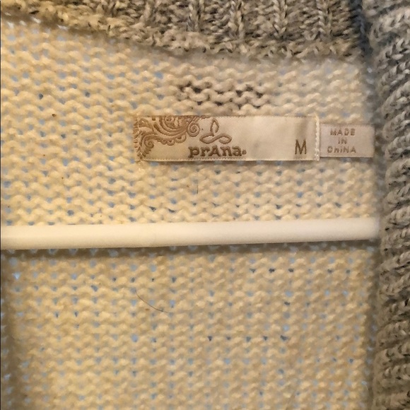 Prana sweater - Picture 2 of 4